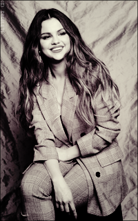Selena Gomez HD8qqzmr_o