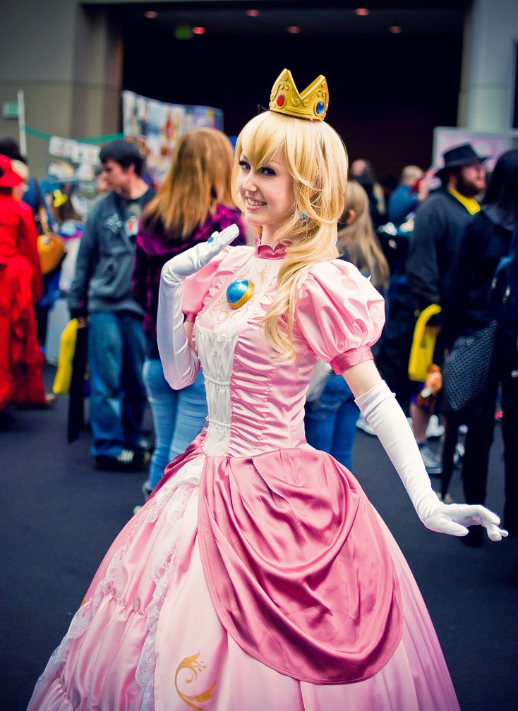 The Best Princess Peach Cosplay