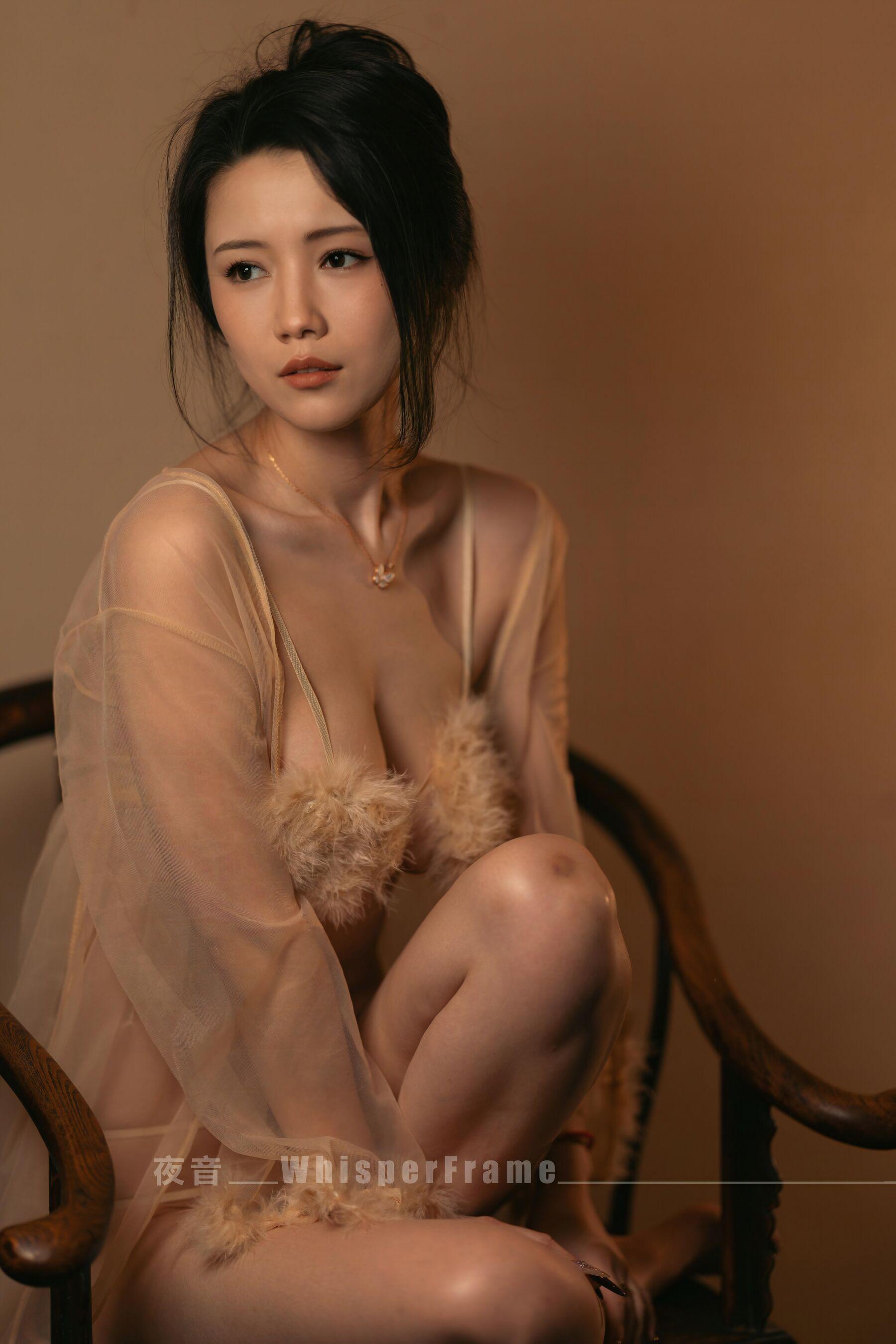 国模套图 摄影师夜音作品集(513)