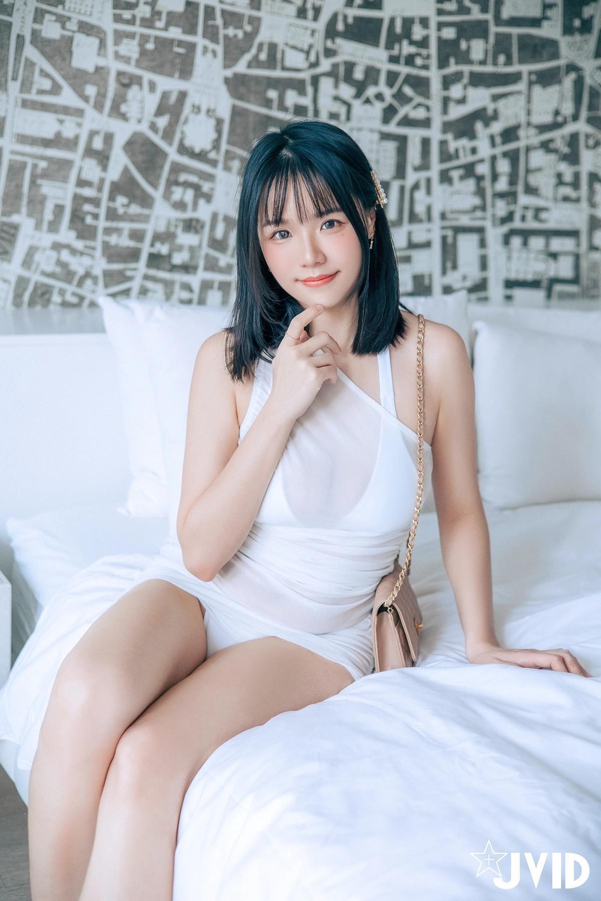 JVID Angela寶7 – 豪乳情婦の不倫旅行－寶七🫦跪舔肉棒的色色拜金萌妹🔥靈巧的舌頭舔來舔去😈 Set.02(7)