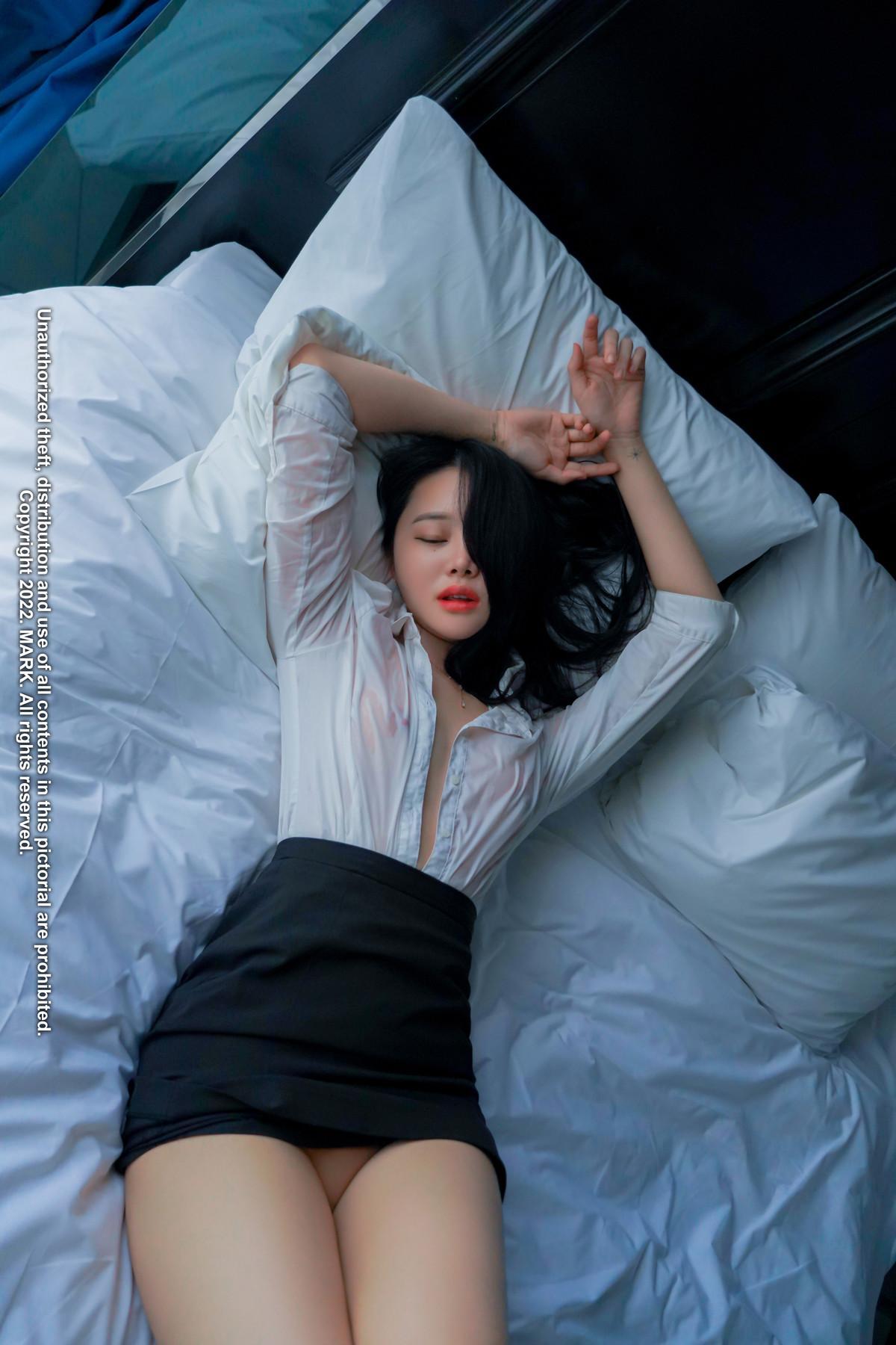 Inah 이나, [Lilynah] Vol.02 Inah x Mark Set.02(24)