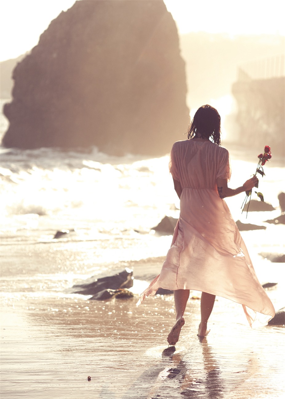 Kiss for a Rose / Shei Phan nude by Kenn Perry Kiss for a Rose / Shei Phan nude by Kenn Perry