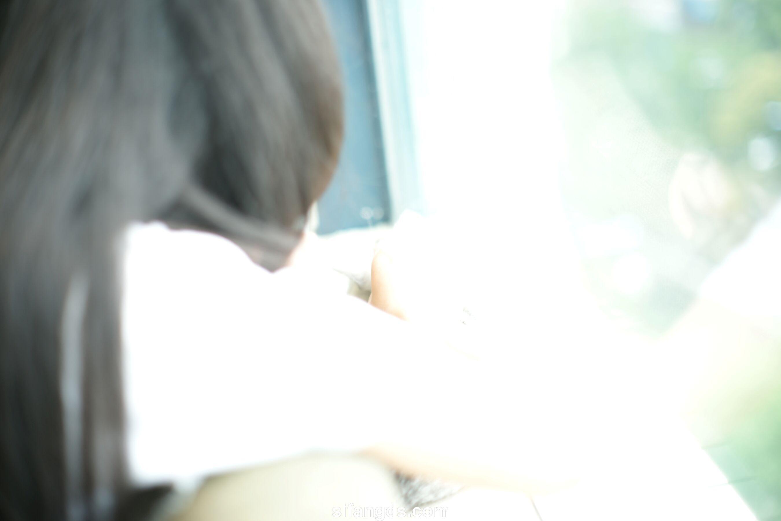 国模套图 素人私拍流出(43)