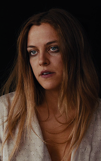 Riley Keough - Page 2 UzLvzo8Y_o