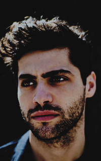 Matthew Daddario Jx9KkJCo_o