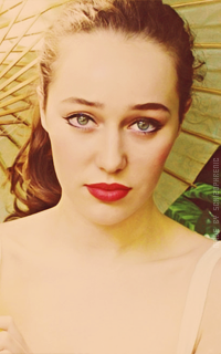 Alycia Debnam-Carey Y99Z2WLY_o