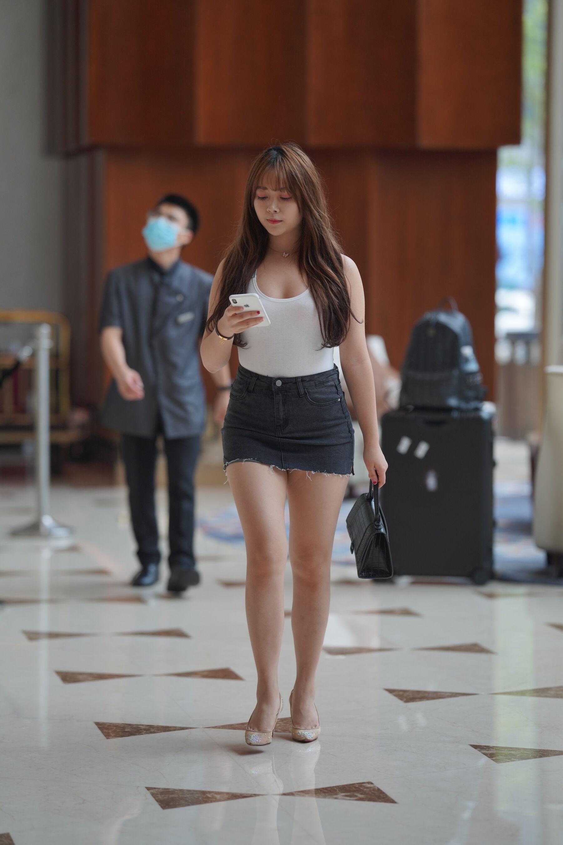街拍 透明高跟热裤美女(458)