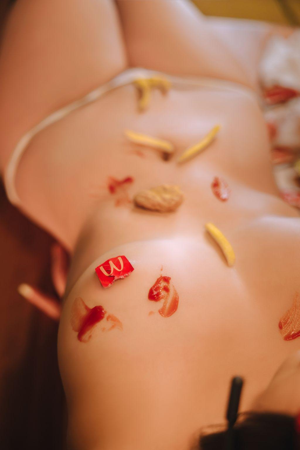 Coser@日奈娇: 麦乐送 (143 photos )(17)
