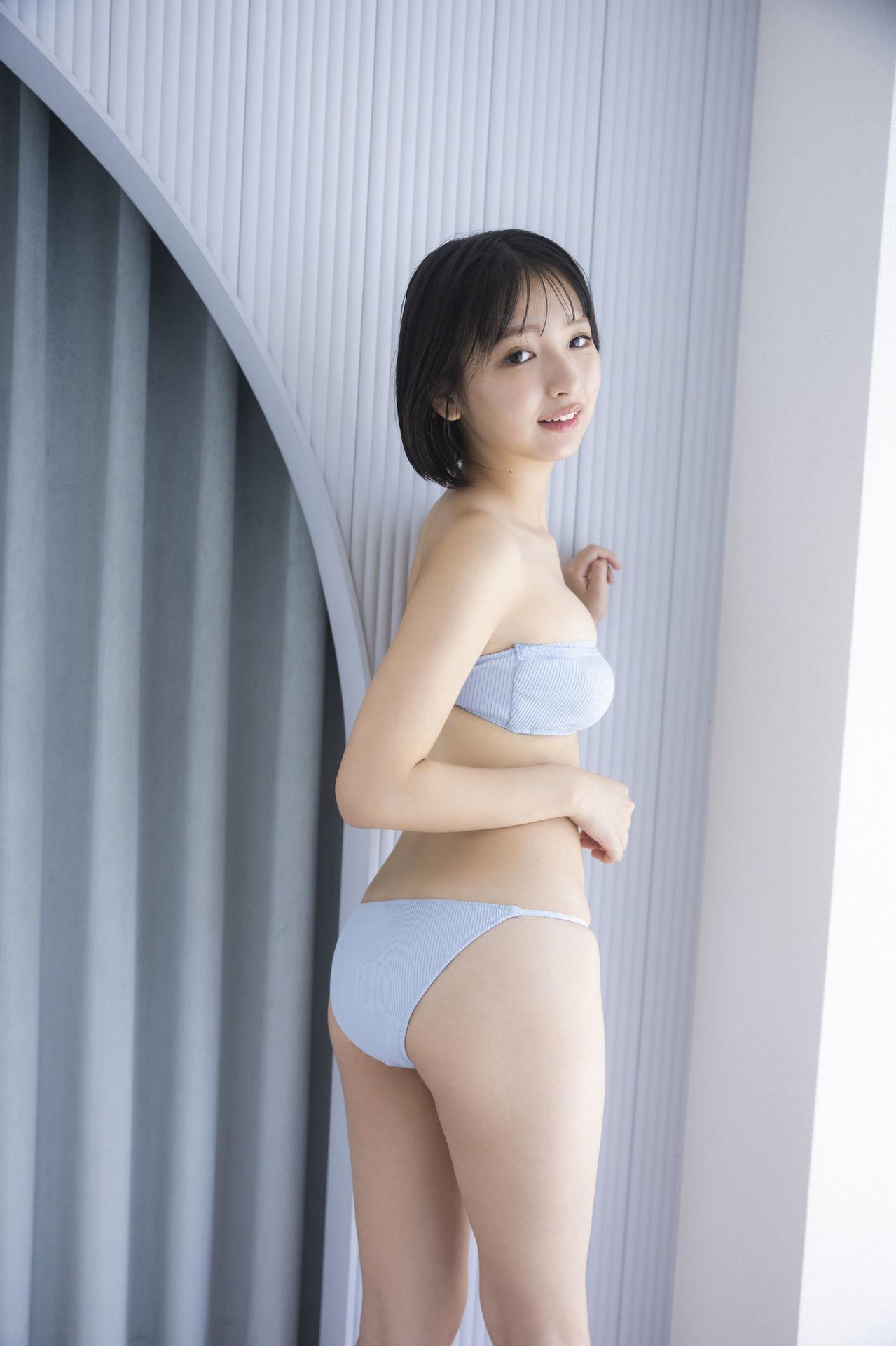 Runa Ichinose 一ノ瀬瑠菜, ヤンマガデジタル写真集 「もしミスマガがメイドだったら！？」(21)