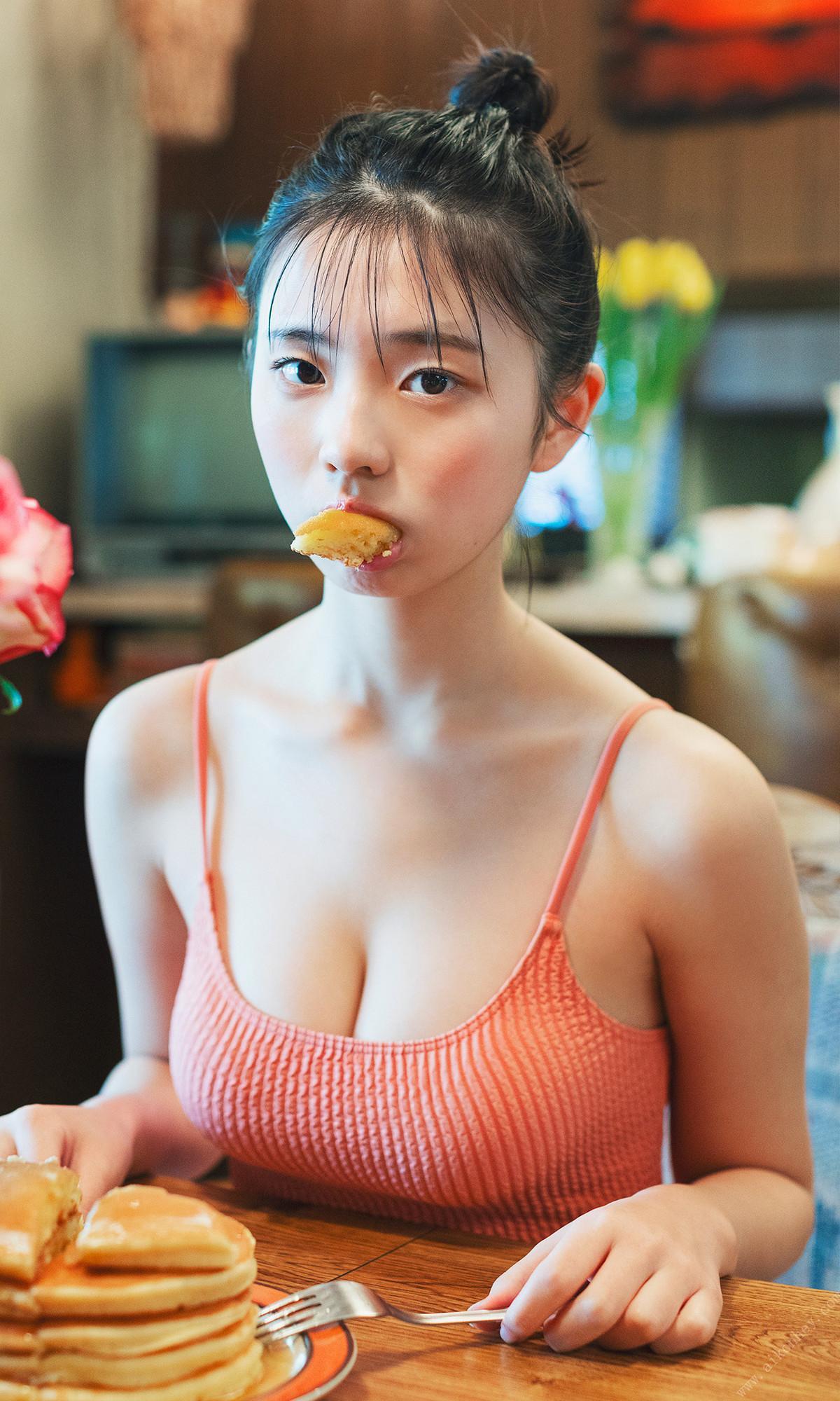 Hina Kikuchi 菊地姫奈, 週プレ Photo Book 「20th Anniversary Vol.1」 Set.05(10)