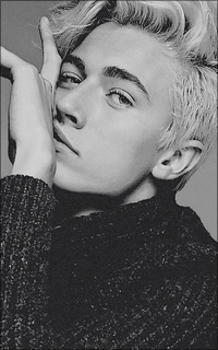 Lucky Blue Smith YudEL4jo_o