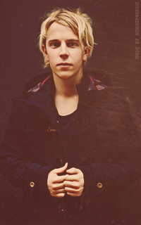 Tom Odell MtSTKmjl_o