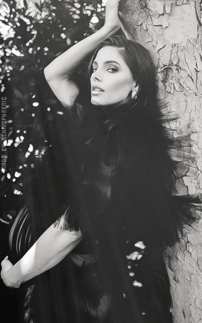 Ashley Greene NhZpkViM_o