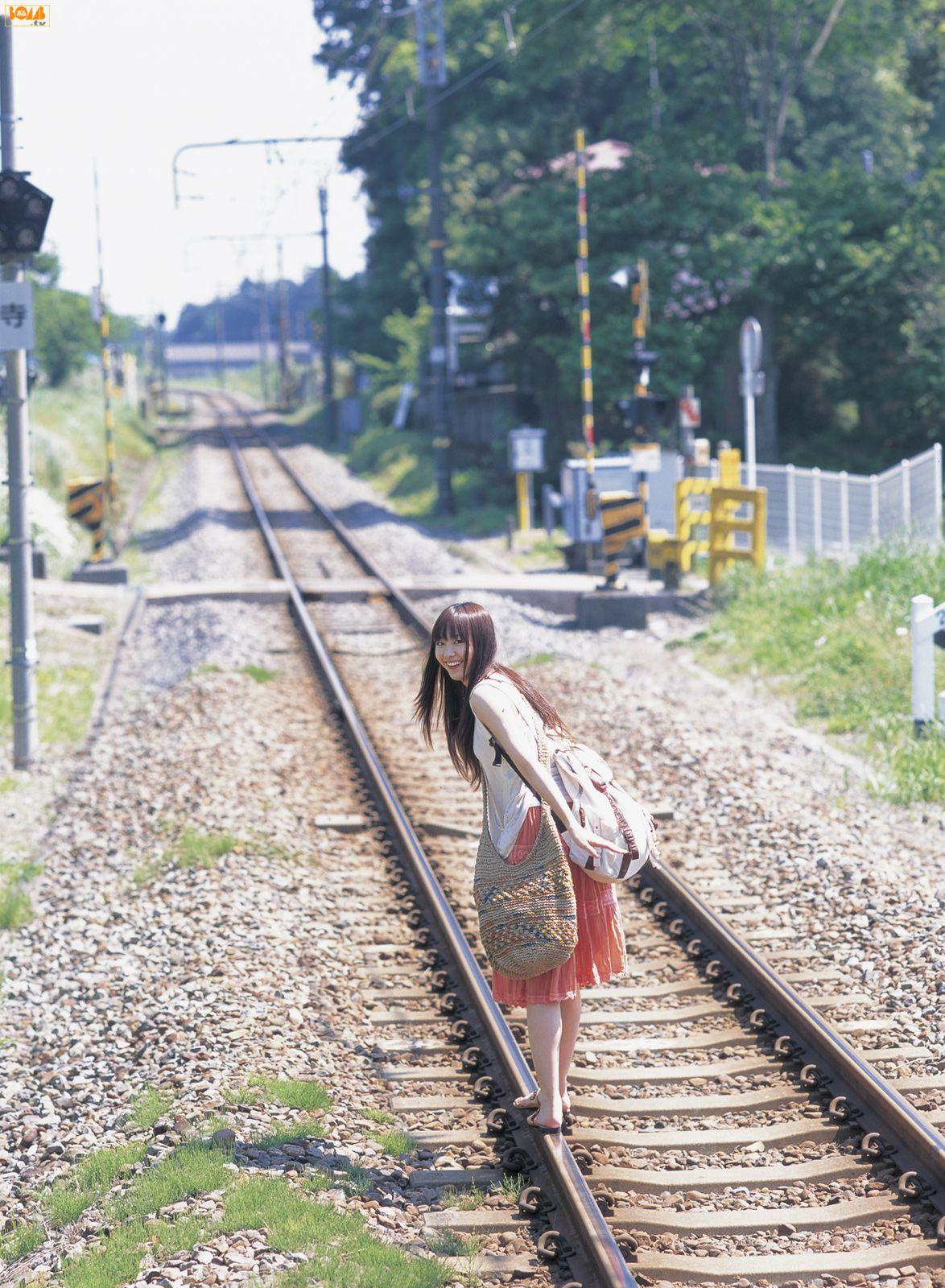 [Bomb.TV] 2006年07月刊 Yui Aragaki 新垣結衣/新垣结衣 写真集(16)