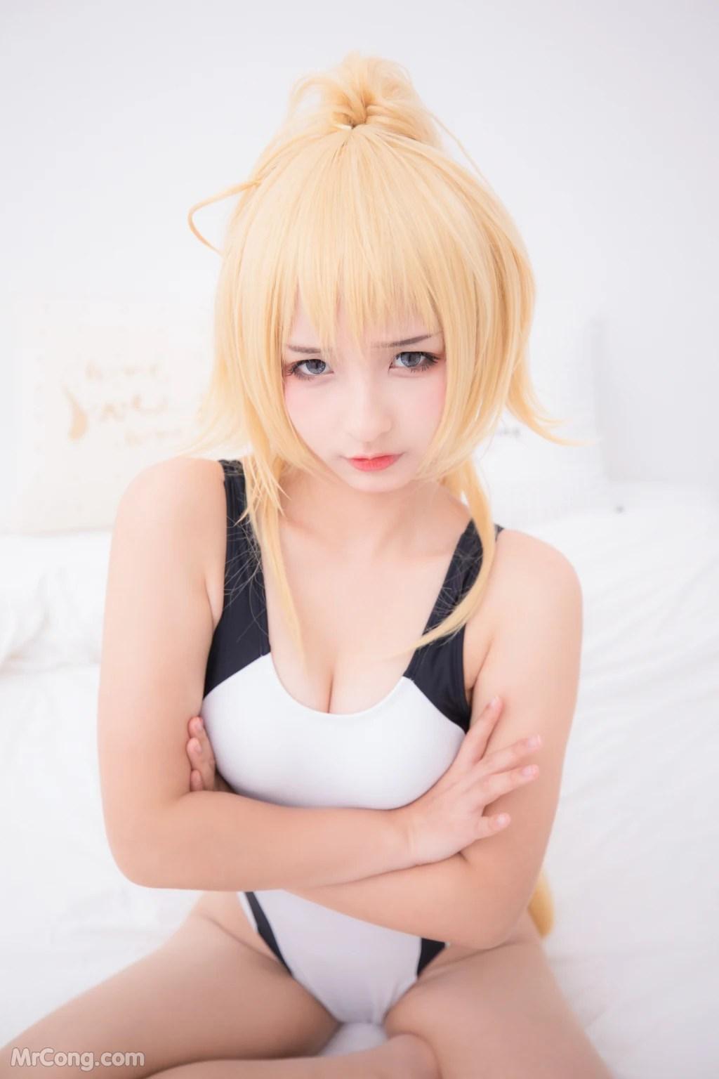 Coser@神楽坂真冬 Vol.036: 电子相册-白贞德《Swimingthedrea》(150 photos)(88)
