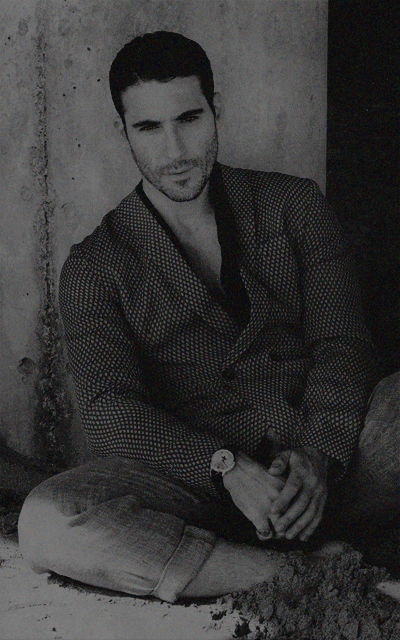 miguel ángel silvestre AOb1wMCK_o