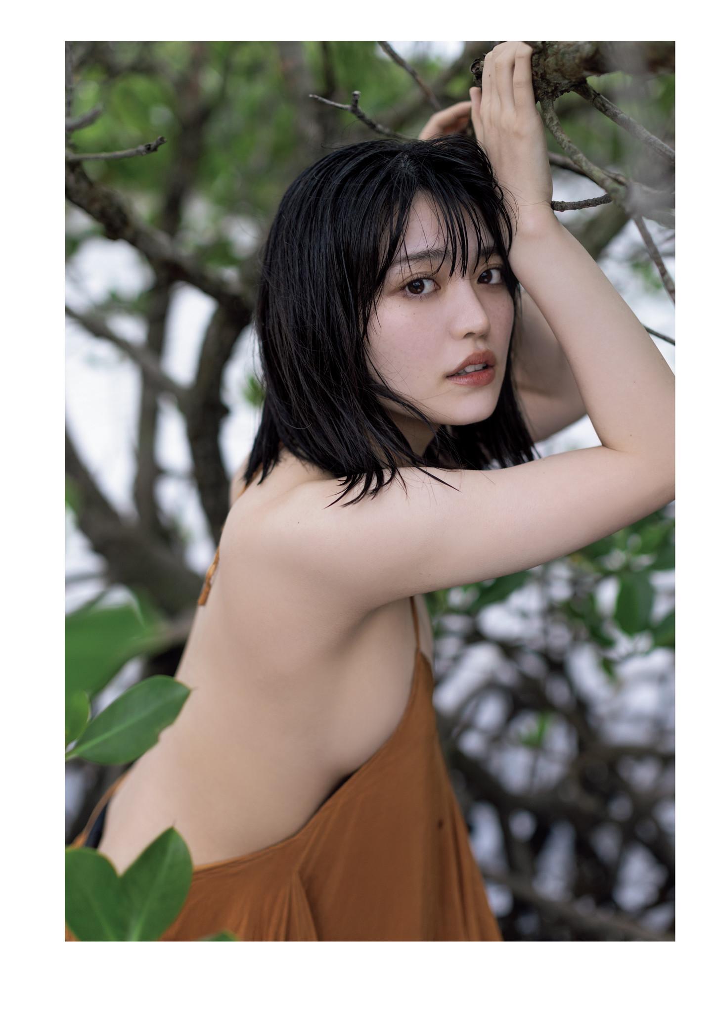 Mei Ishihama 石浜芽衣, 1st写真集 「ひかっている」 Set.02(6)