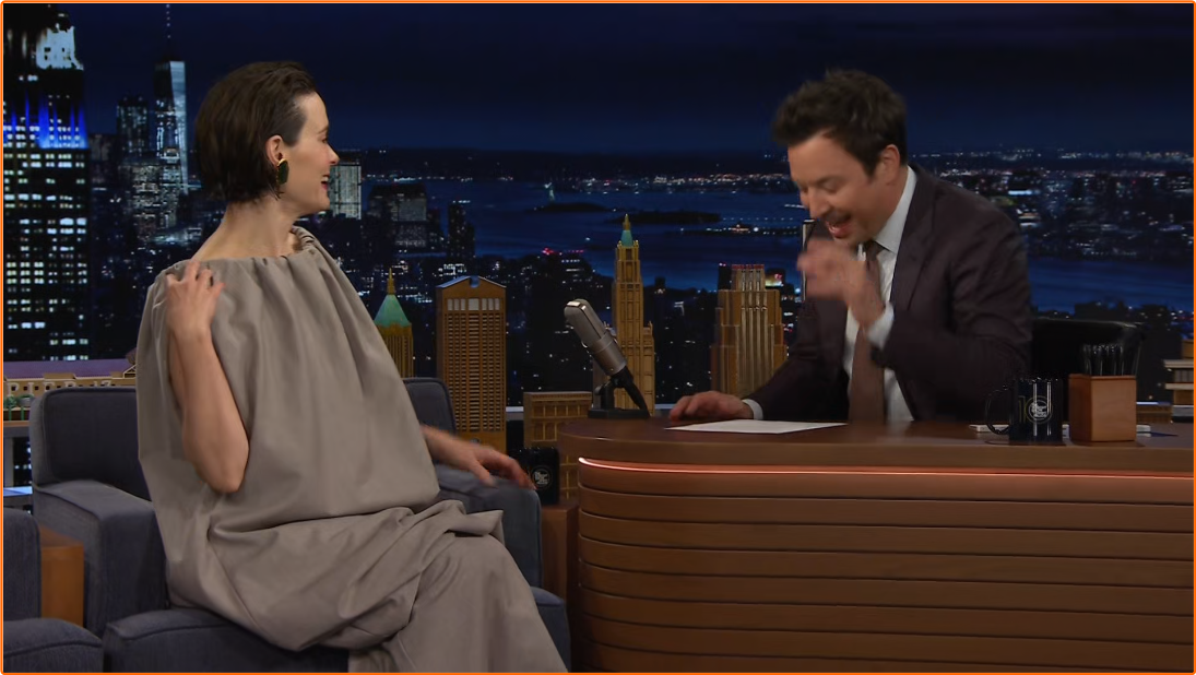 Jimmy Fallon (2024-10-01) Sarah Paulson [1080p/720p] (x265) [6 CH] BNbAkOhf_o