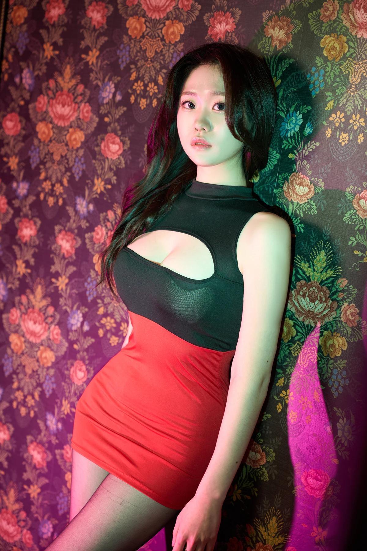 HaEun 하은, Photobook 「Fair Skin」(22)