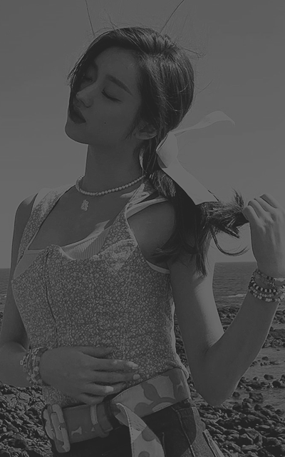 Jihyo Hong-West