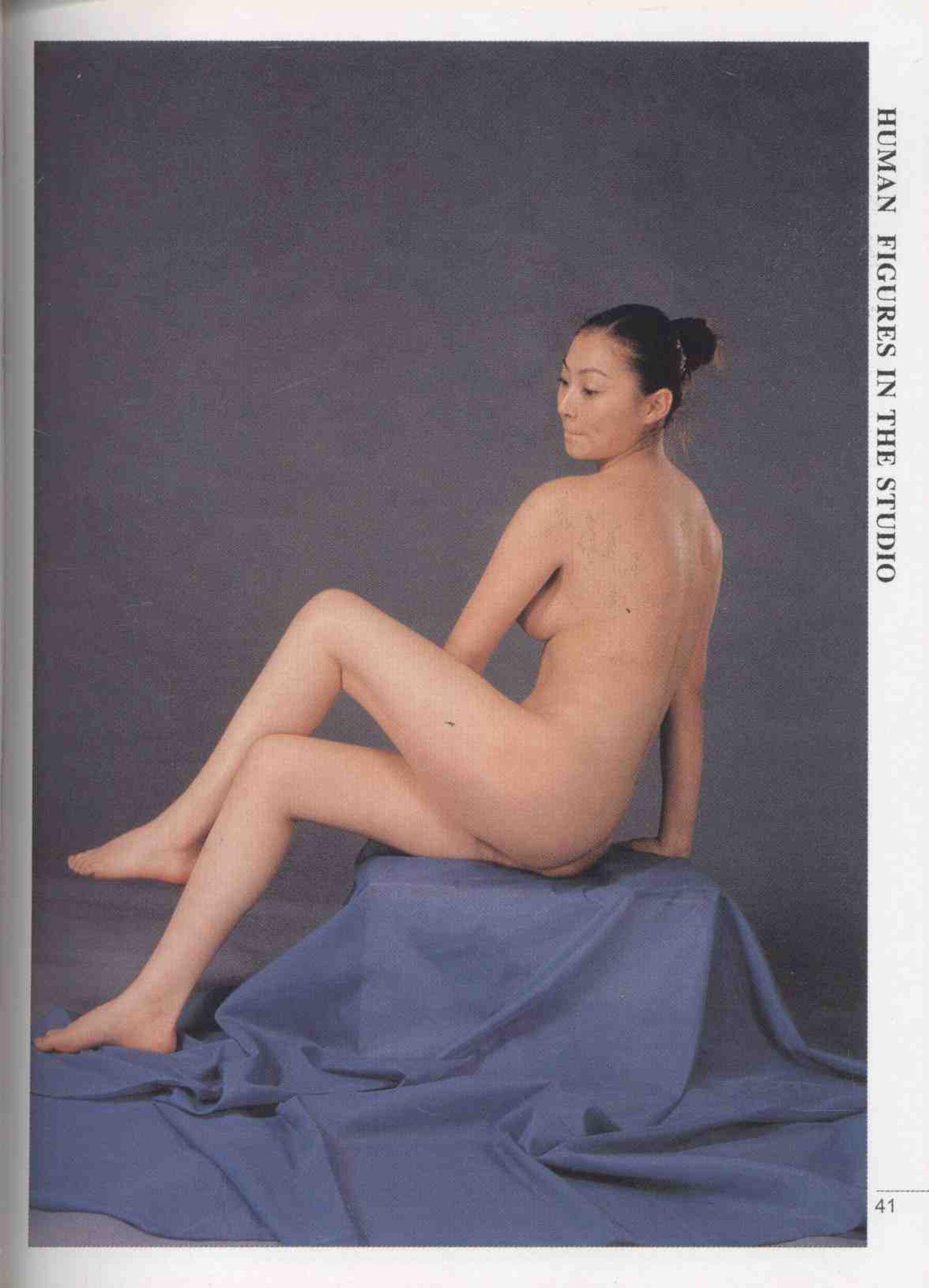 书籍扫描 实用人体模特摄影·坐姿篇(46)