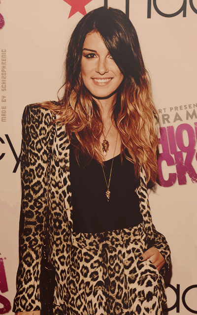 Shenae Grimes AXM7cPGv_o