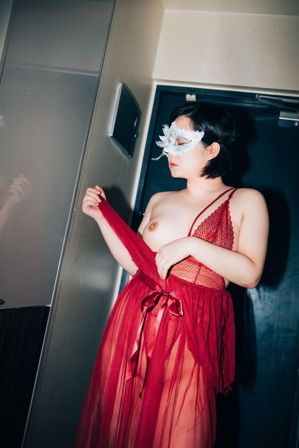 Daa (다아): Control Me (51 photos)(47)