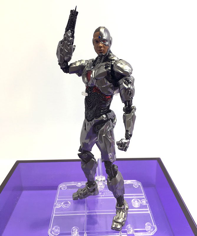 Justice League DC (S.H.Figuarts / Bandai) - Page 2 HqxdkKOG_o