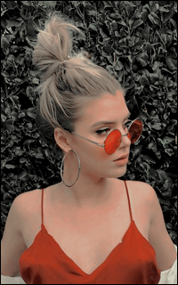 des avatars d'alissa violet pour lottie GFuE7U3r_o