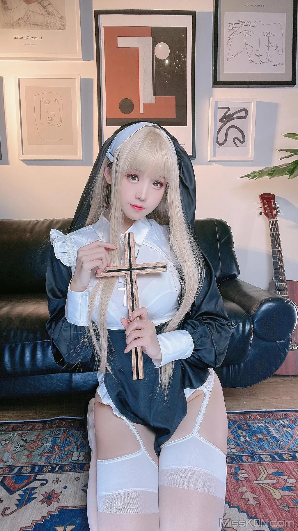 Coser@miko酱ww: mikoの白丝01 (241 photos)(215)
