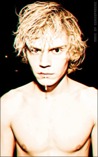 Evan Peters 8EPtMcY9_o