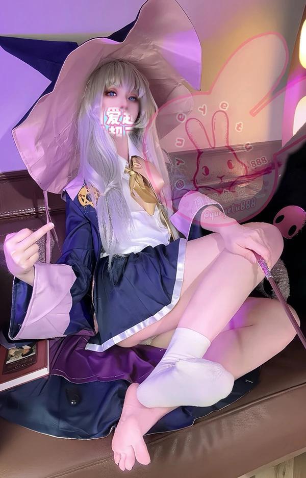 丝足福利姬@月野兔崽子+道具私拍视图合集(18)
