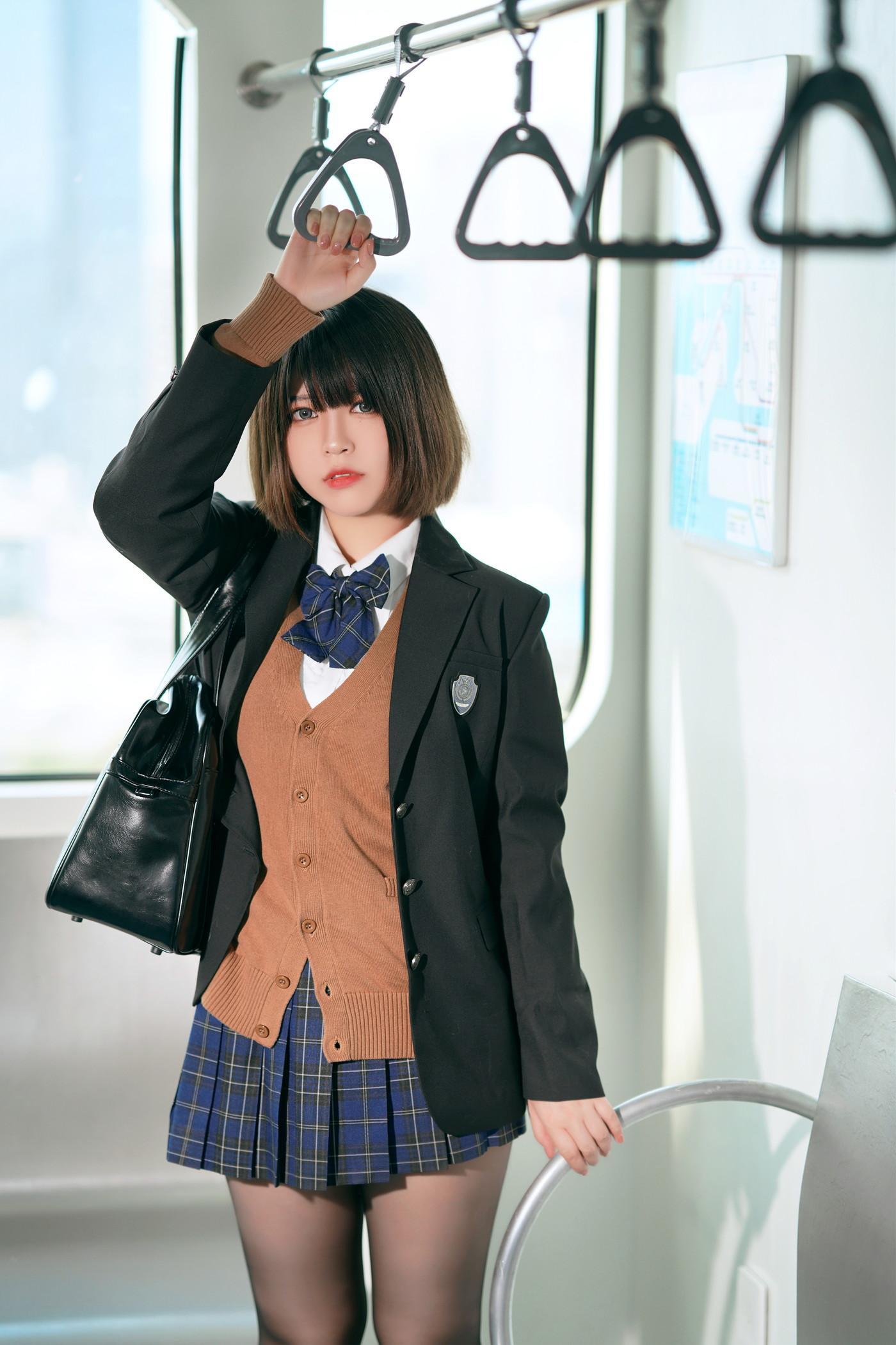 Cosplay 半半子Banbanko 彼女の制服(6)