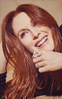 Julianne Moore NNs2vIqW_o