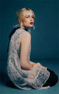 Lucy Boynton IqtFybrg_o