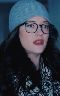 Kat Dennings VIZ214TF_o