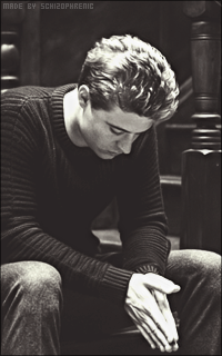 Max Irons TLdw5dT5_o