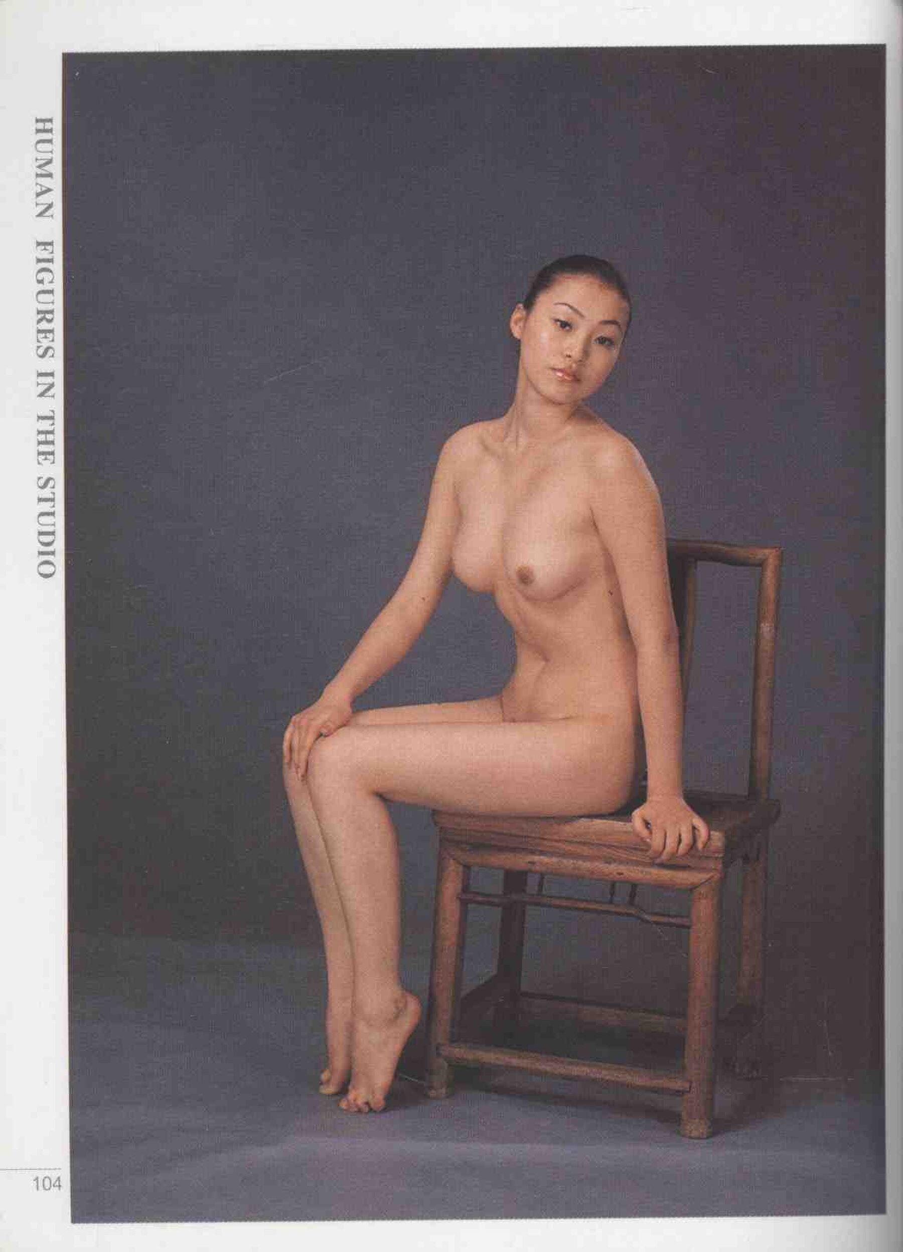 书籍扫描 实用人体模特摄影·坐姿篇(109)
