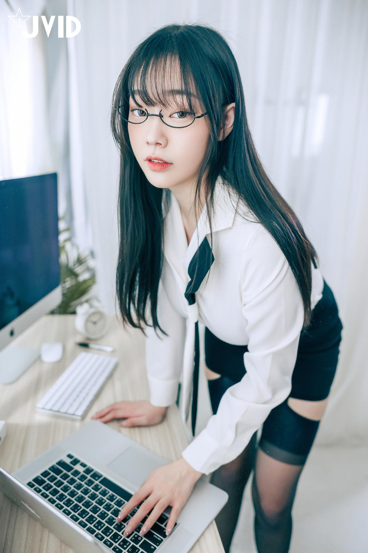 JVID 苡昕Slivia – 超巨乳女秘書 Set.01(4)