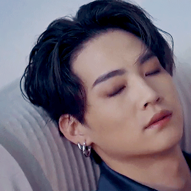 Voir un profil - Yeon-Min Lee NTsKAieS_o