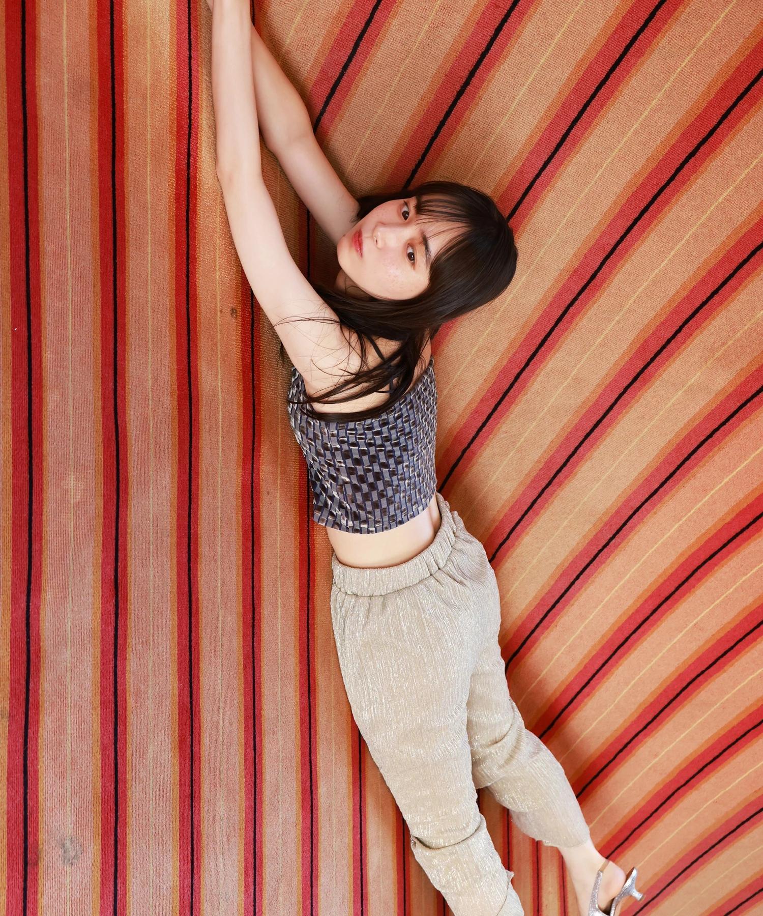 Hiroe Igeta 井桁弘恵, デジタル写真集 「BE{Free}」 Set.02(12)