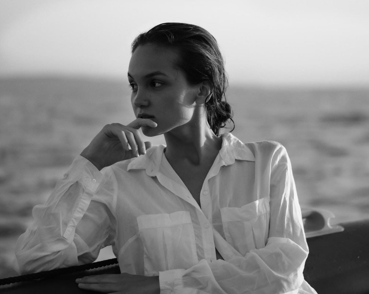 Maria Demina nude by Vassilis Pitoulis - Volo number 54 october 2017 Maria Demina nude by Vassilis Pitoulis - Volo number 54 october 2017