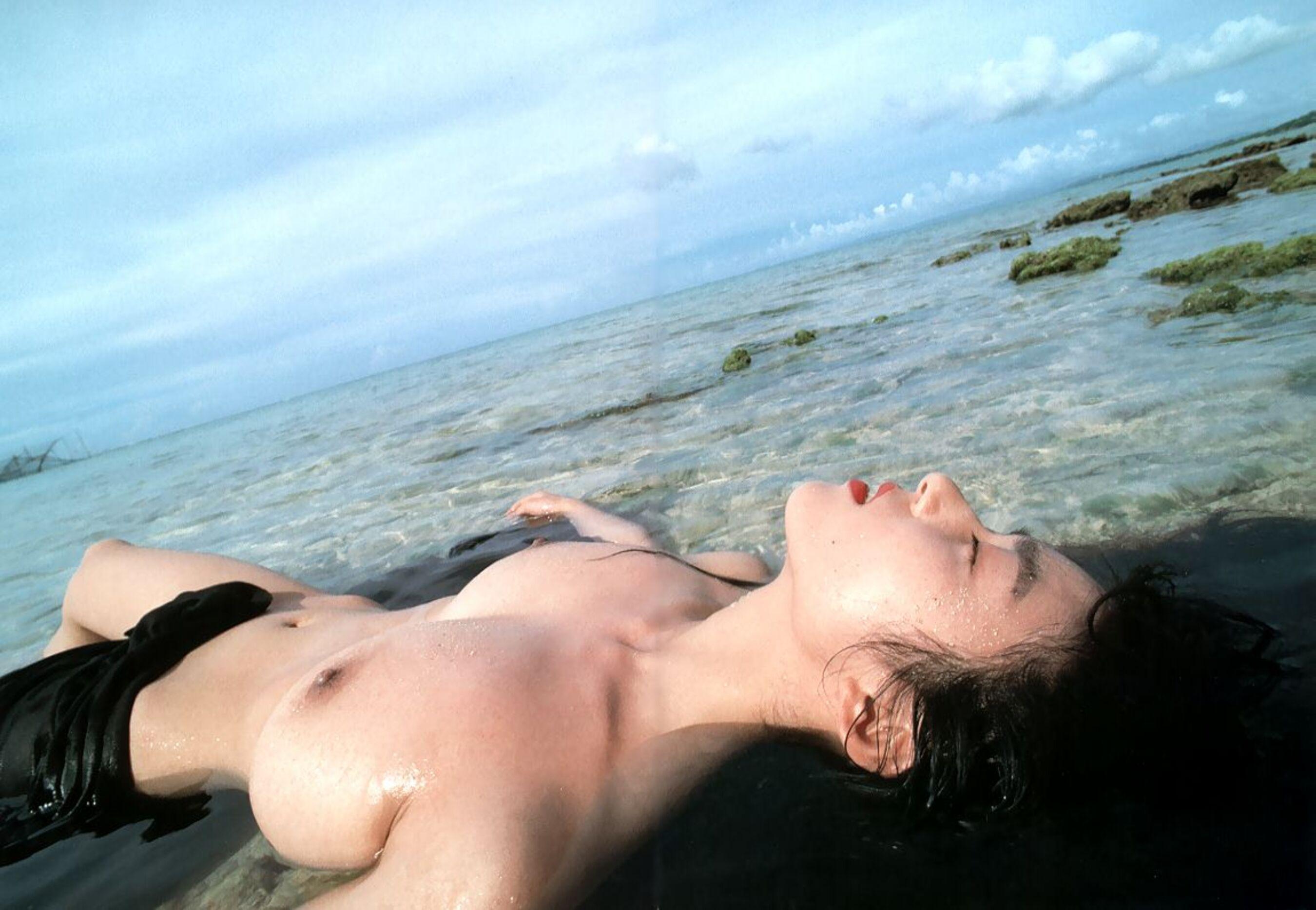 书籍扫描 Vol. 1990.5 青山知可子《热帯性気候》(18)