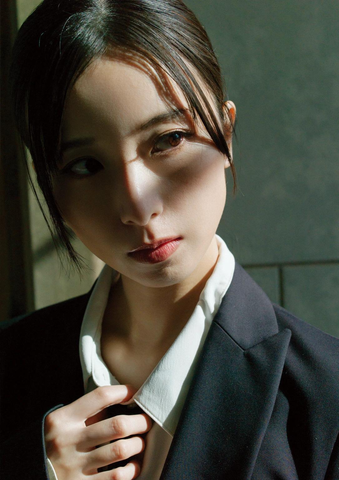 Kotoko Sasaki 佐々木琴子, 1st写真集 「明け方の夢」 Set.01(15)