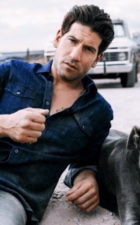 Jon Bernthal  YhhbyMh9_o