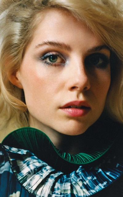 Lucy Boynton - Page 2 1yEZAlnS_o