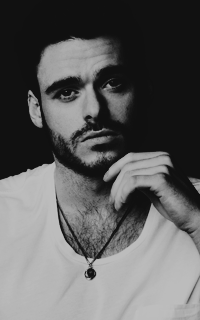 Richard Madden OMp9nNrX_o