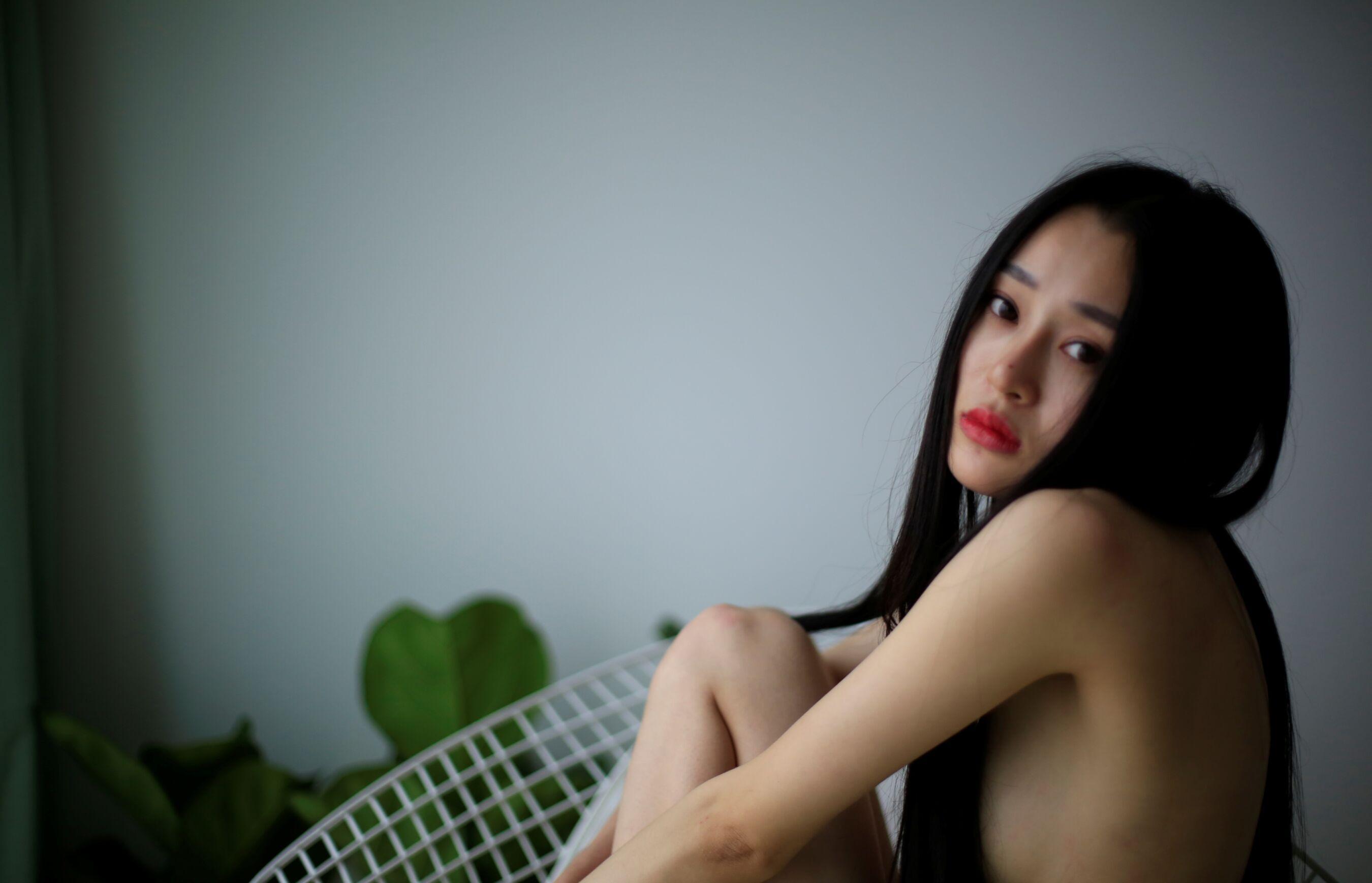 国模套图 素人私房流出(538)