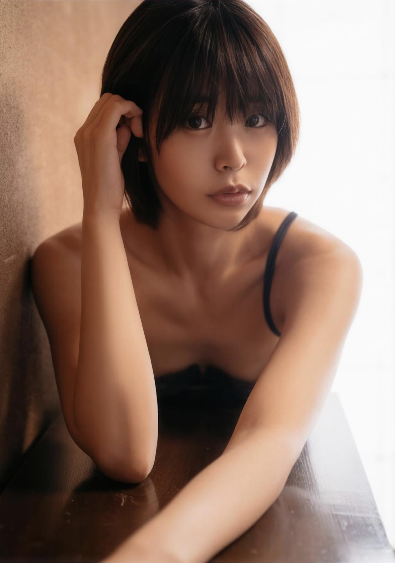 Tsugu Manaka 真中つぐ, 写真集 恋愛情緒 Wunder puglishing house Set.02(69)
