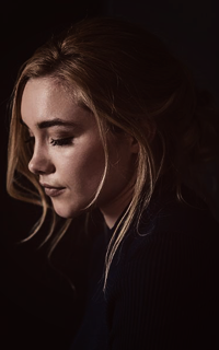 Florence Pugh ZXyqh6Dy_o